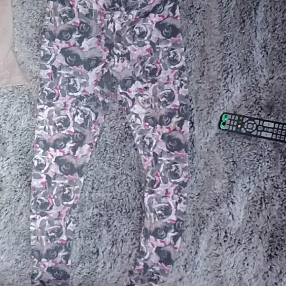 Floral Leggings - Picture 4 of 4